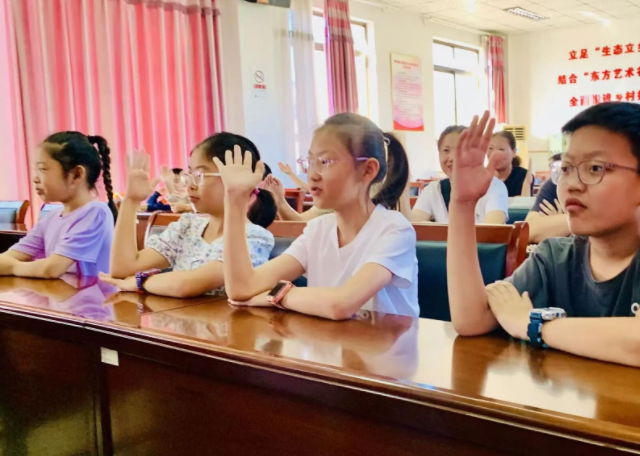 磨煉毅力的砥石掠奪體會等於抽掉了家長教育中最具生命力的筋骨 磨煉毅力的砥石掠奪體會等於抽掉了家長教育中最具生命力的筋骨